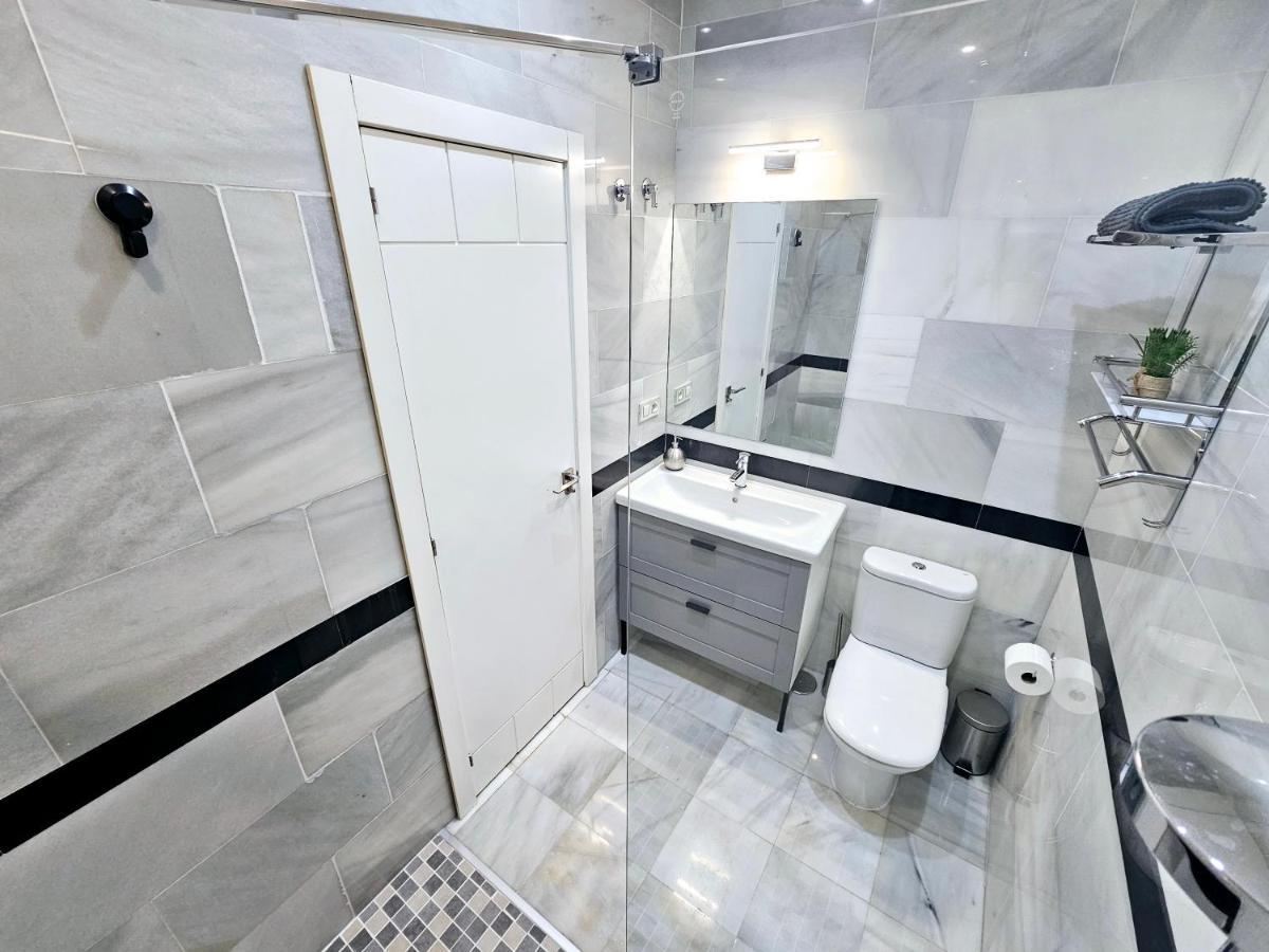 Charlot Center Apartment II Alicante Kültér fotó